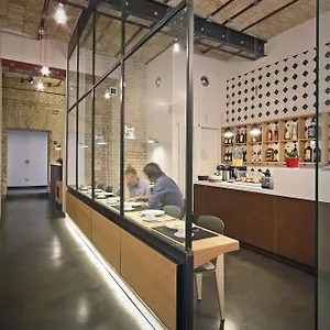 https://1880-atypical-rooms.it-romehotels.com